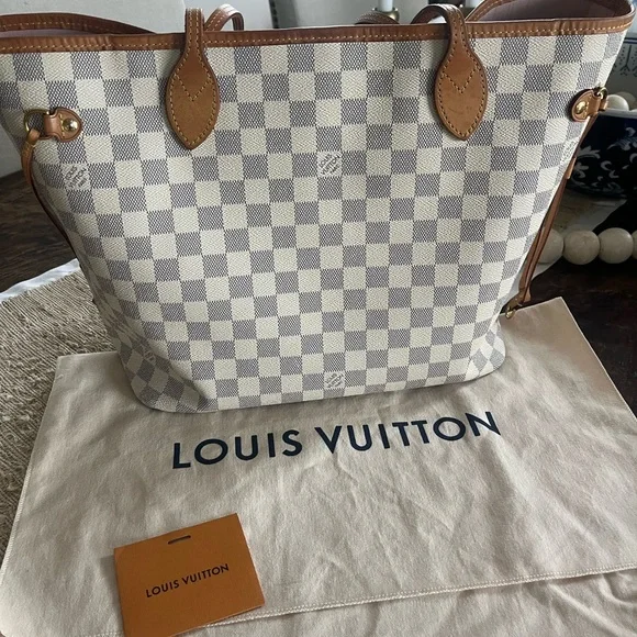 Louis Vuitton Damier Azur Tote - Cream and Brown - Picture 7 of 9